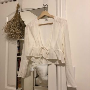 SUNDAY BEST Tie-Front Blouse